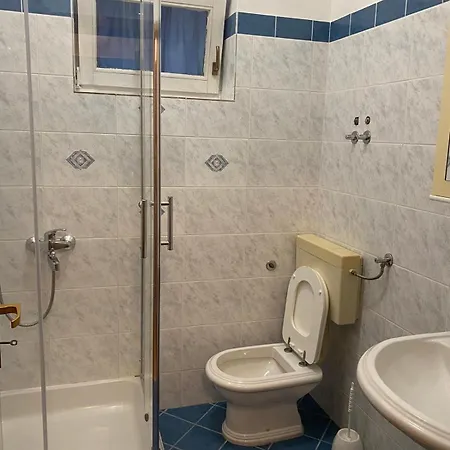 Apartman Ana 1 *