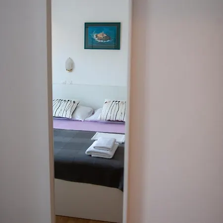 Ana 1 Apartman Mandre