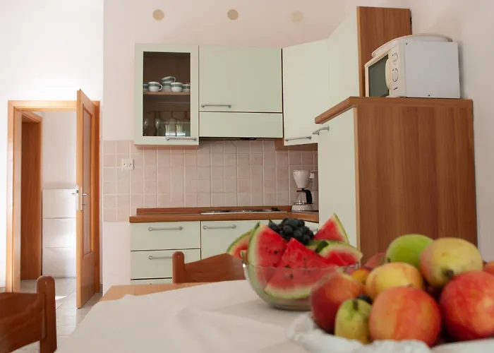 Apartament Ana 1 *